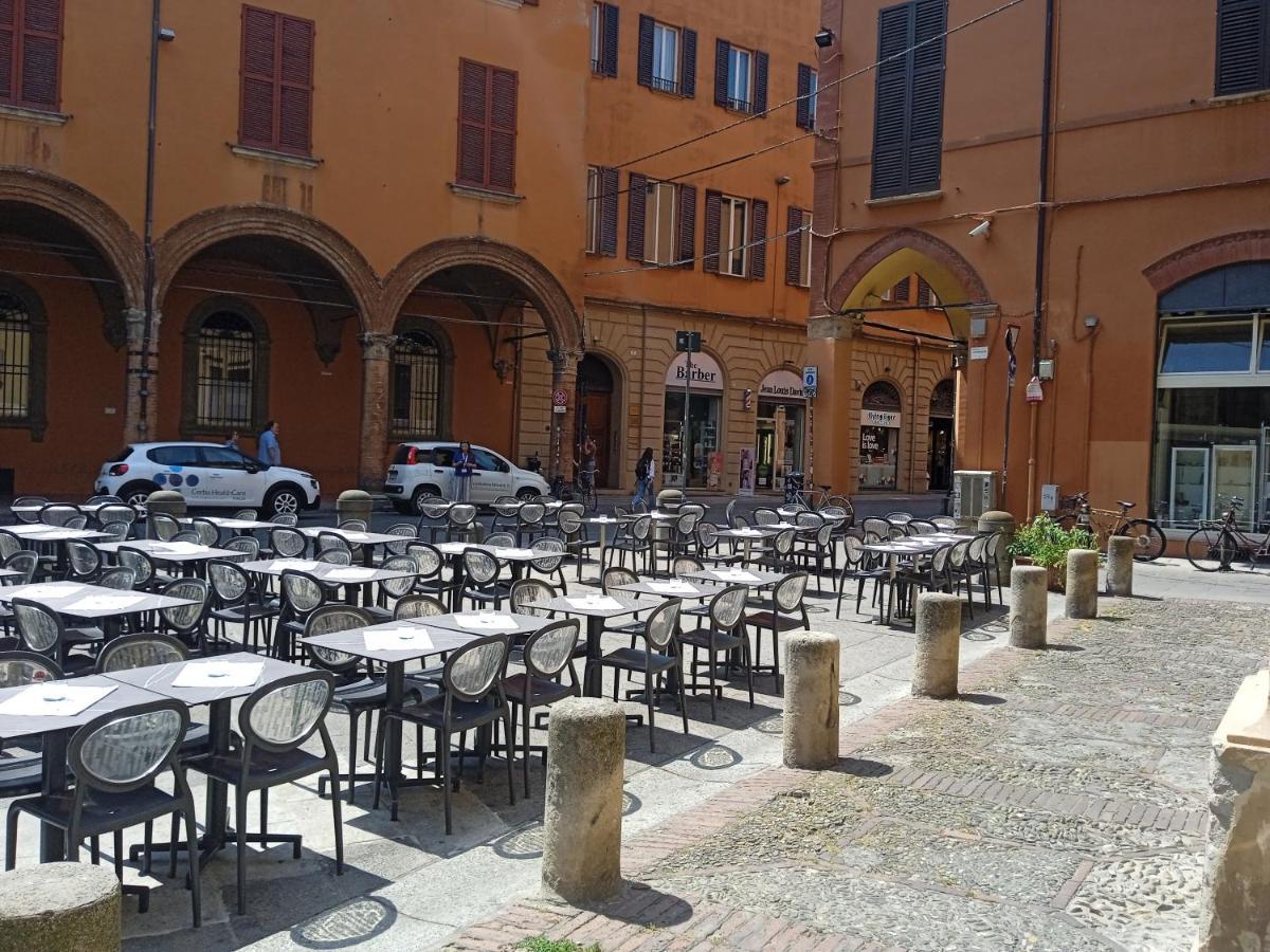 Residenza Zamboni Apartment Bologna Bagian luar foto